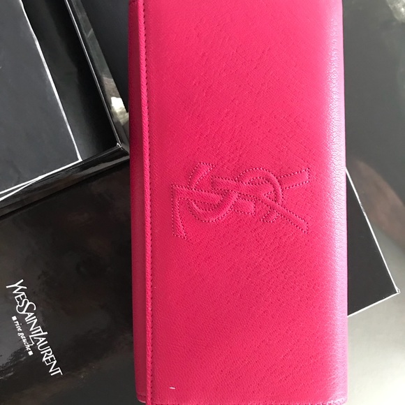Saint Laurent Belle du Jour wallet in Fuchsia - Picture 1 of 8